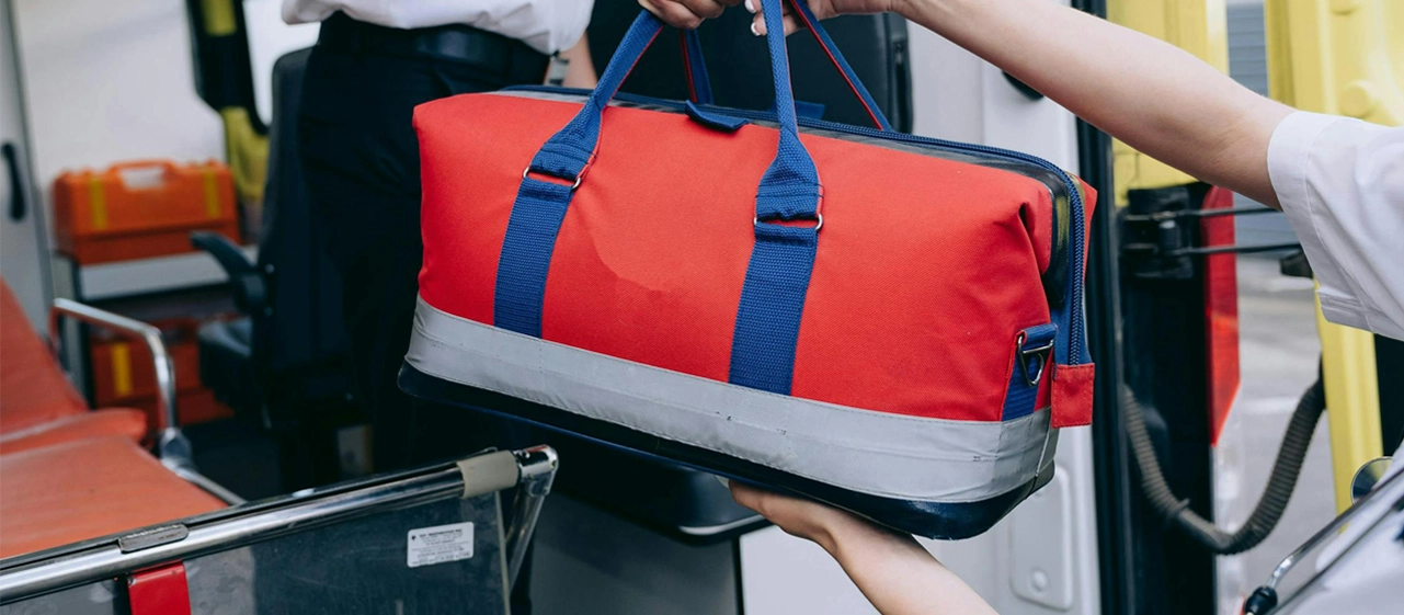 paramedic holding bag